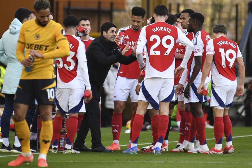 Mikel Arteta rallies his Arsenal players during a recent win over Wolves. Photo: AP