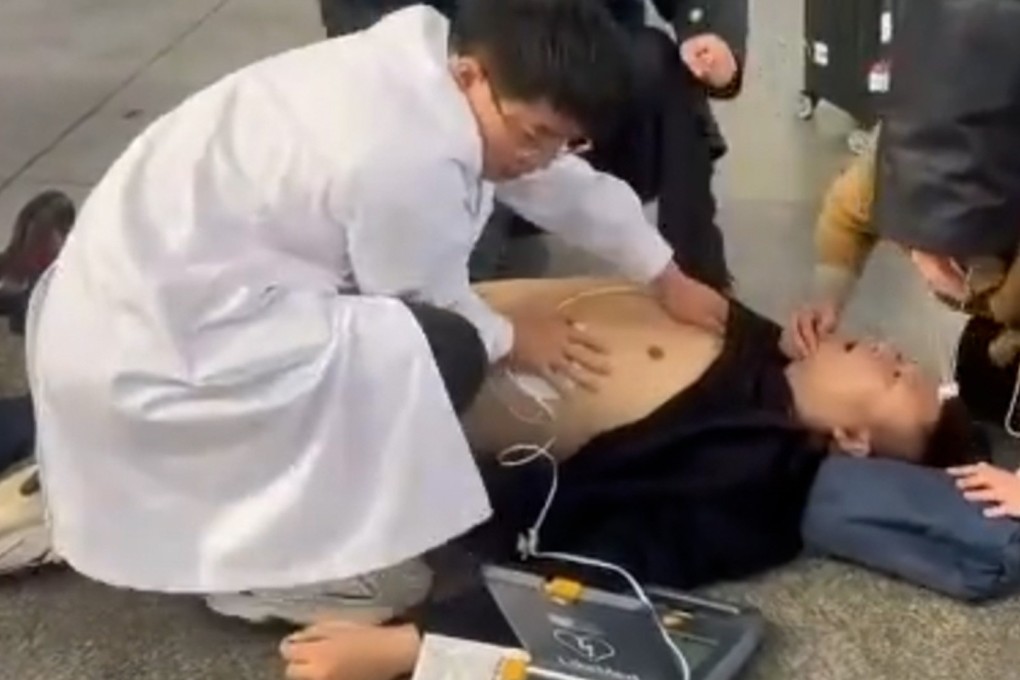 A man in China who collapsed from a heart attack on a train station platform shocked first responders with his first words on regaining conciousness. Photo: Douyin