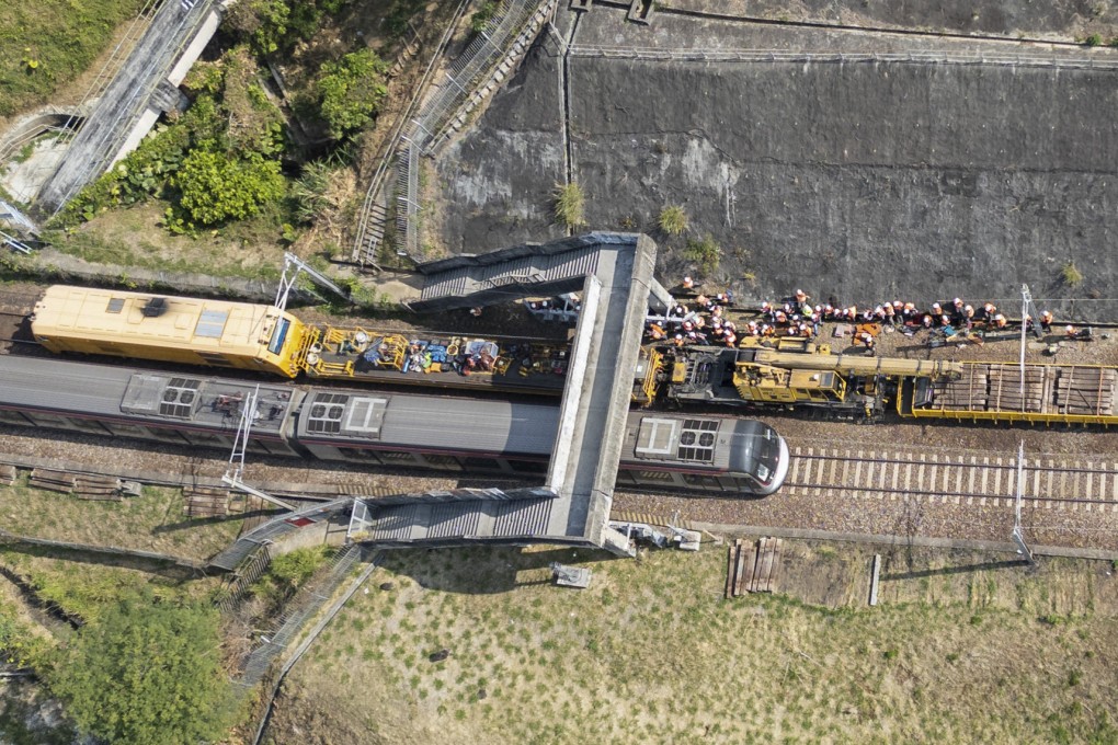 An aerial view of the stranded train near Tai Wo MTR station. Photo: Eugene Lee