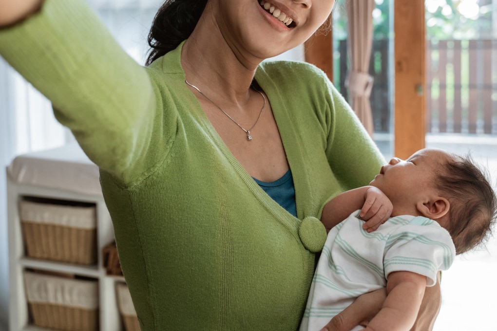 A new mother in China sued her employer for cancelling her breastfeeding leave after her illness prevented her from nursing her newborn. Photo: Shutterstock