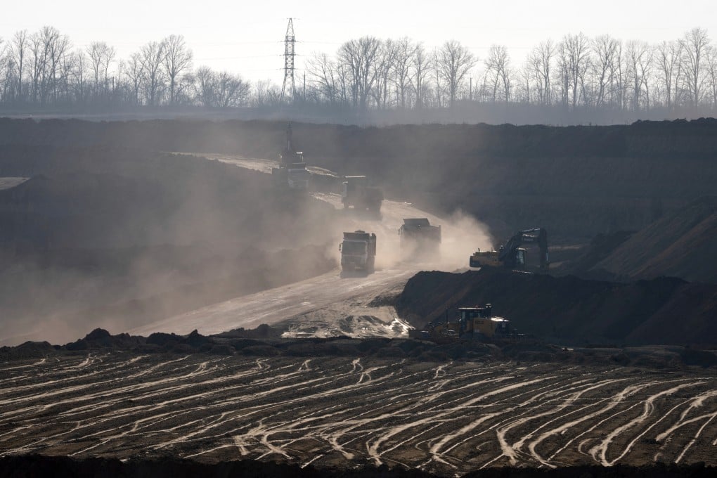Ukraine’s store of rare earth materials, used in the production of hi-tech goods, could provide relief from China’s controls on mineral exports to the US. Photo: AP