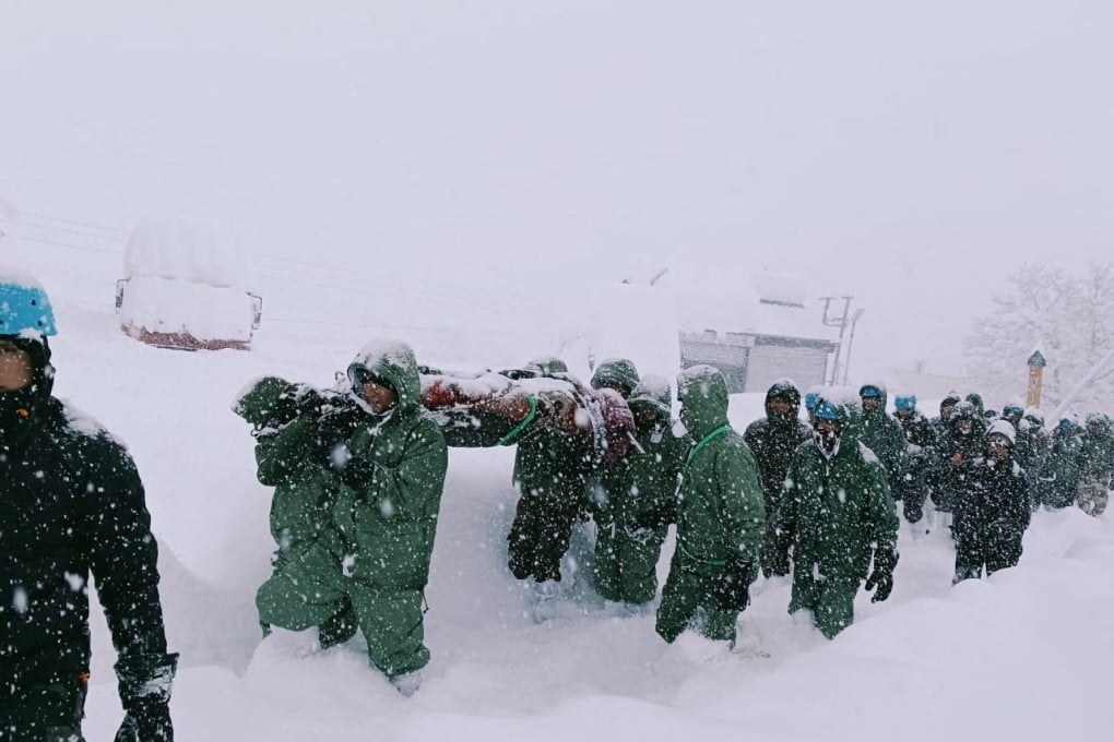 A rescue operation by Indian Army members during heavy snowfall, after an avalanche struck a camp near Mana village in India’s Uttarakhand state. Photo: Reuters