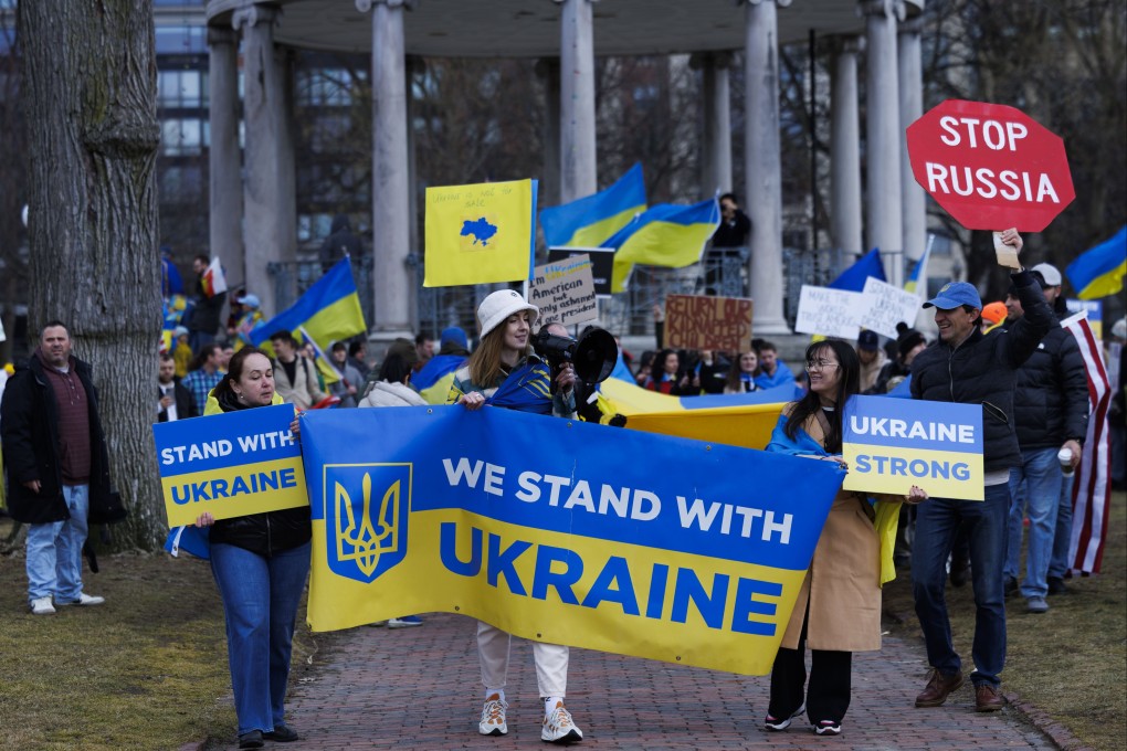 Ukrainian supporters hold a rally in Boston, US, on March1. Photo: EPA-EFE
