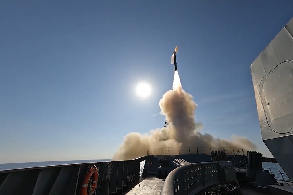 A Russian navy frigate launches a hypersonic cruise missile during drills in the Mediterranean Sea in 2024. Photo: AP