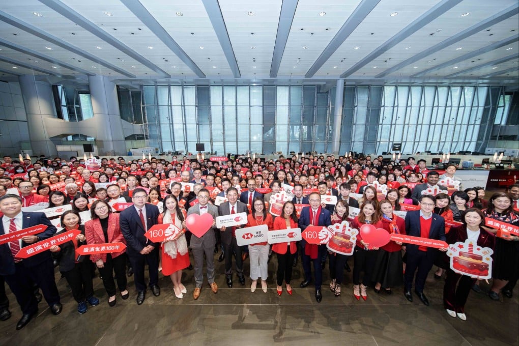 To celebrate HSBC’s 160th anniversary in Hong Kong, senior executives joined the staff celebrations at the bank’s Main Building in the city’s Central district.