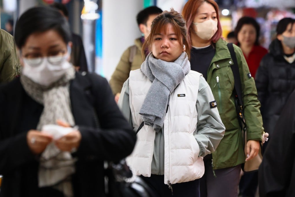 Women in Hong Kong are likely to take a more cautious approach to investing than men. Photo: Dickson Lee