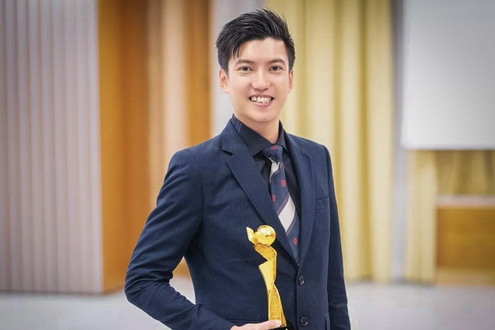 Leo Ko holds his world bartender of the year award, given at the International Bartenders Association (IBA) World Cocktail Championship in 2023. Photo: Cordis, Hong Kong