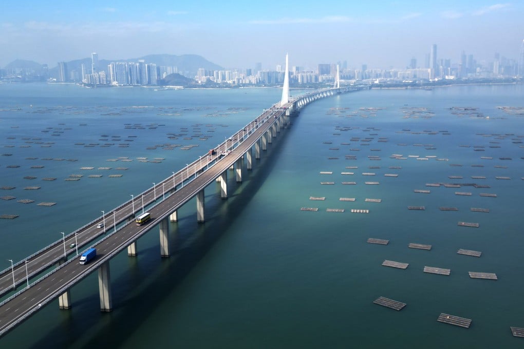 The Shenzhen Bay Bridge. Sources say the railway will join Hung Shui Kiu, Ha Tsuen and Lau Fau Shan in the New Territories with Shenzhen Bay and Qianhai in mainland China. Photo: May Tse