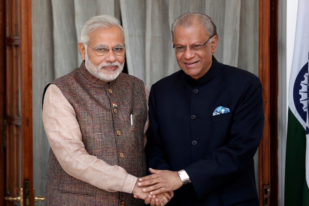 India’s Prime Minister Narendra Modi shakes hands with his Mauritian counterpart Navinchandra Ramgoolam before their meeting in New Delhi in 2014. Photo: Reuters
