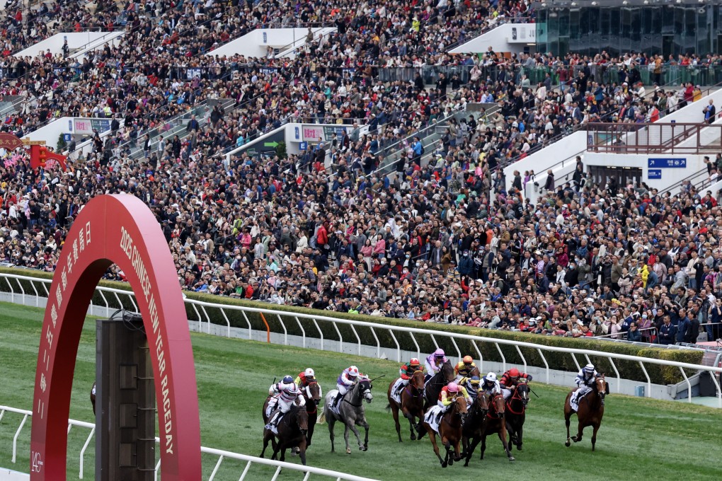 Crowds look on during raceday at Sha Tin Racecourse. Photo: Dickson Lee