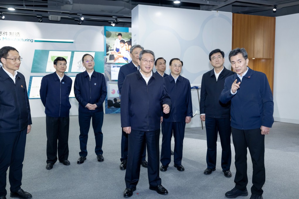 Premier Li Qiang visits Taikoo (Xiamen) Aircraft Engineering Company in Xiamen on Wednesday. Photo: Xinhua