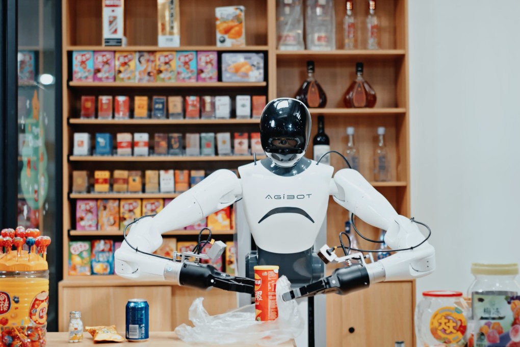 One of Agibot’s wheeled robots working at a supermarket checkout. Photo: Agibot