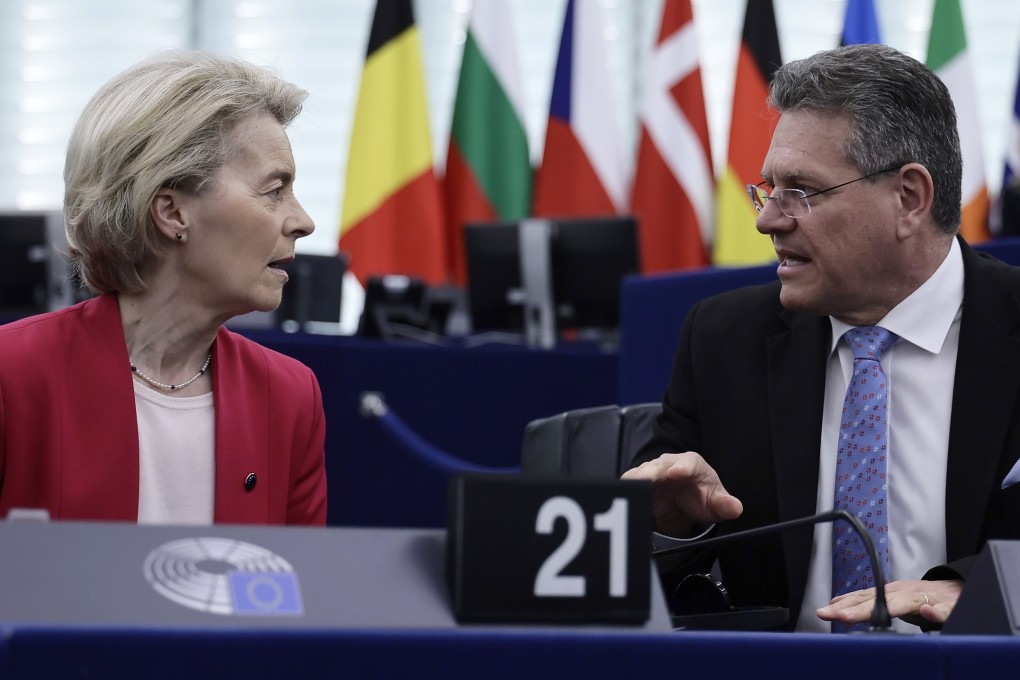 European Commission President Ursula von der Leyen (left) and EU Commissioner for Trade and Economic Security, Interinstitutional Relations and Transparency Maros Sefcovic are seen before a debate on “European Council meetings and European Security” at the European Parliament in France on March 11. Photo: EPA-EFE