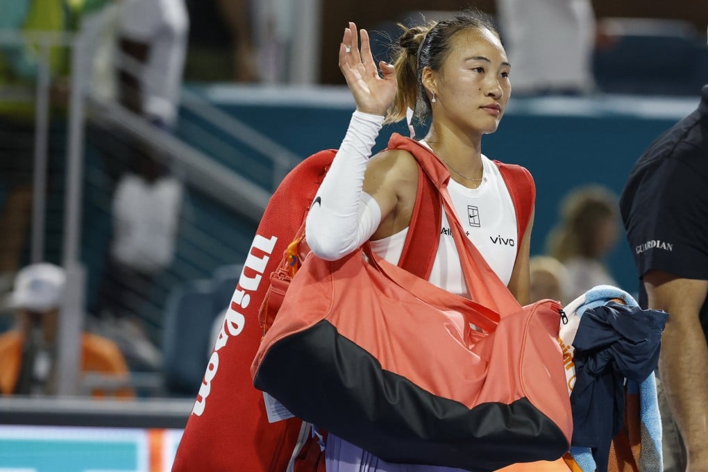 Zheng Qinwen acknowledges the crowd as she leaves the court following her loss to Aryna Sabalenka. Photo: IMAGN IMAGES via Reuters Connect