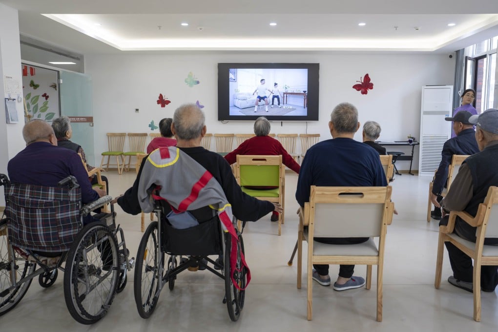 China’s basic pension system should be reformed to ensure benefits are fairly distribution and coverage is adequate, former banking officials said. Photo: Xinhua