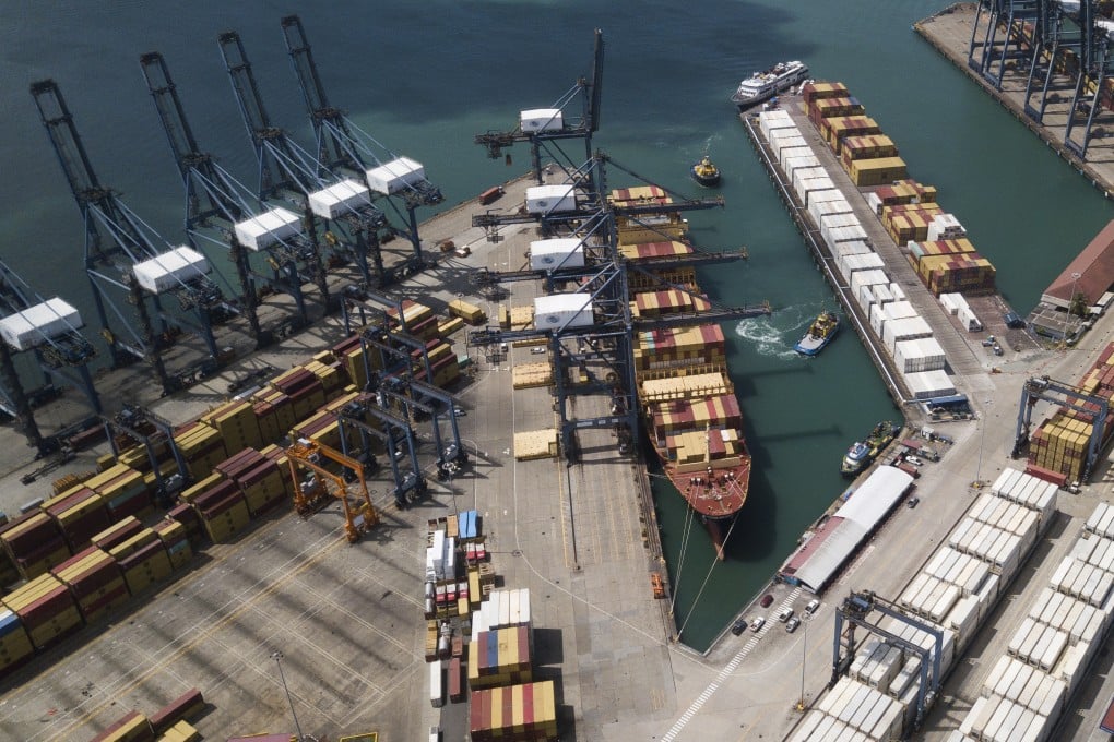 CK Hutchison operates two ports at either end of the Panama Canal. Photo: AP