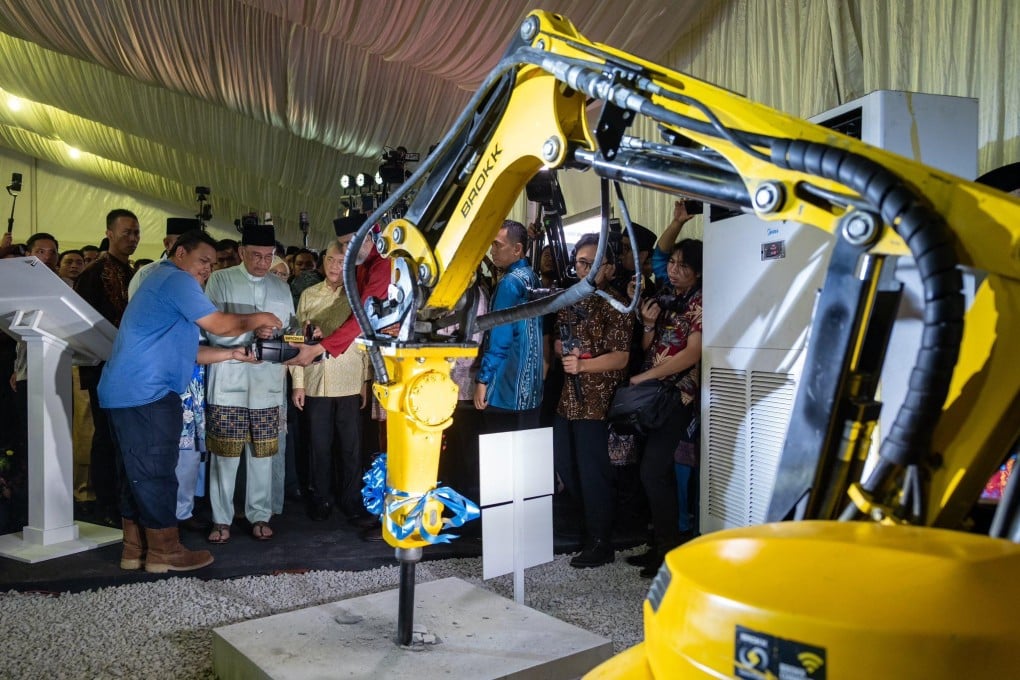Malaysian Prime Minister Anwar Ibrahim at the groundbreaking ceremony for Masjid Madani in Kuala Lumpur on March 27. Photo: Facebook/anwaribrahimofficial
