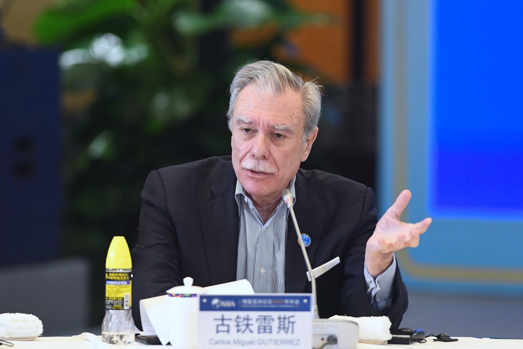 Carlos Gutierrez, former US secretary of commerce, speaks during the panel discussion at the Boao Forum for Asia in southern China’s Hainan province. Photo: Xinhua