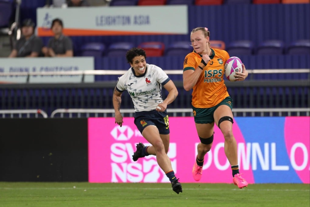 Maddison Levi on her way to scoring a hat-trick of tries against Spain in Hong Kong on Friday. Photo: Sun Yeung