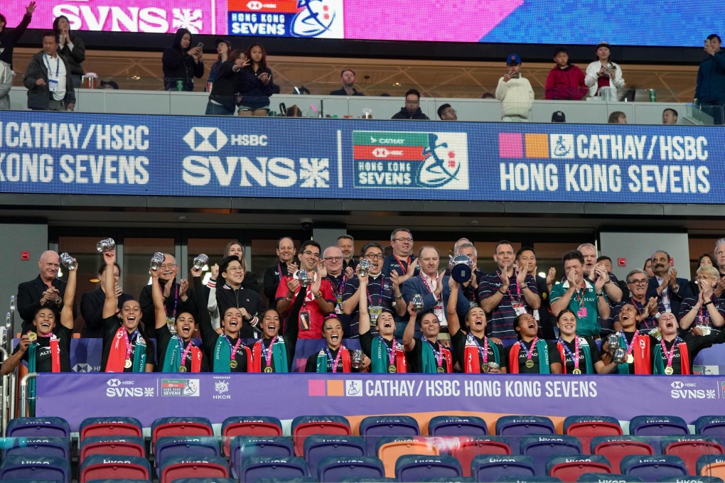 New Zealand’s women are now familiar with lifting the winners’ trophy at the Hong Kong Sevens. Photo: Sam Tsang