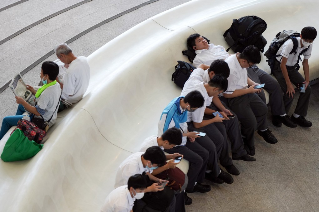 Dr Chuang Shuk-kwan, a consultant in community medicine at the Centre of Health Protection, says screen time usage by children is “quite worrying”. Photo: Eugene Lee