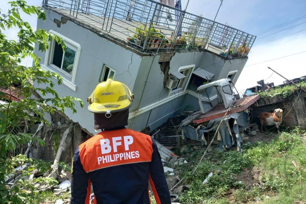 A building collapsed after a 7.3 magnitude earthquake hit Santiago, Ilocos Sur province, Philippines, in 2022. Photo: EPA-EFE