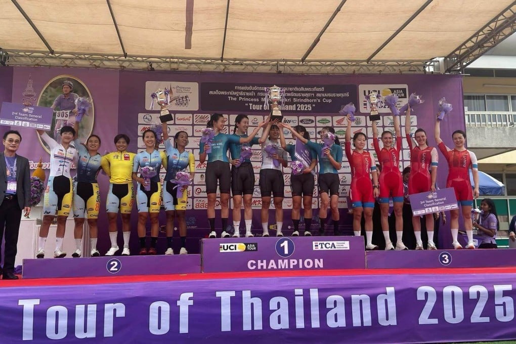 The triumphant Hong Kong quintet celebrate with their team prize, alongside runners-up Thailand Women’s Cycling Team (left) and Li Ning Star Ladies, who came third. Photo: CAHKC