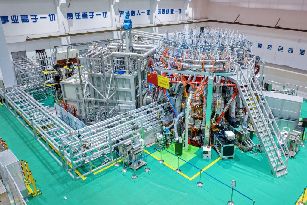 HL-3 chief designer Zhong Wulu told Chinese state media  the HL-3 tokamak reactor in Chengdu had achieved a plasma state with ion temperatures of 117 million degrees Celsius and electron temperatures of 160 million degrees, bringing it closer to the extreme conditions required to ignite fusion. Photo: CCTV