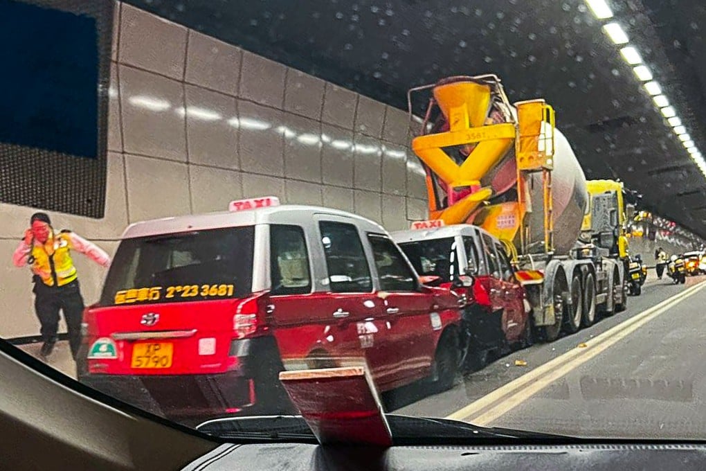 Three people have been injured after a Hong Kong taxi slammed into another cab, temporarily shutting down the Tseung Kwan O-Lam Tin Tunnel on Monday morning. Photo: Handout