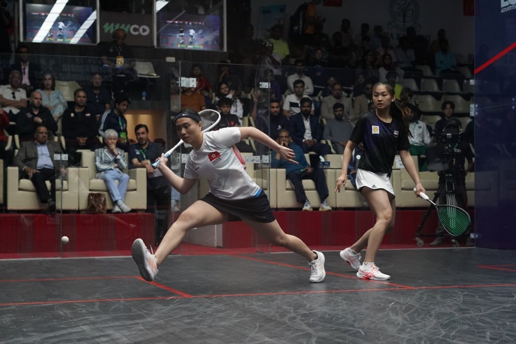 Simmi Chan (left) of Hong Kong beats Malaysia’s Yee Xin Ying in the semi-finals on Wednesday. Photo: Handout