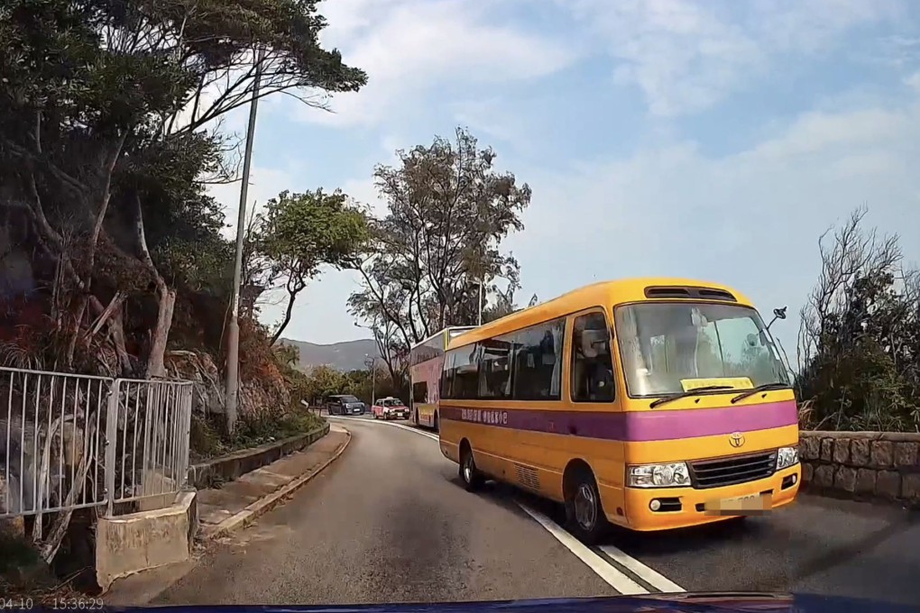 A video circulating online shows the school bus driving on Stanley Gap Road. Photo: Facebook/ Waken Wong