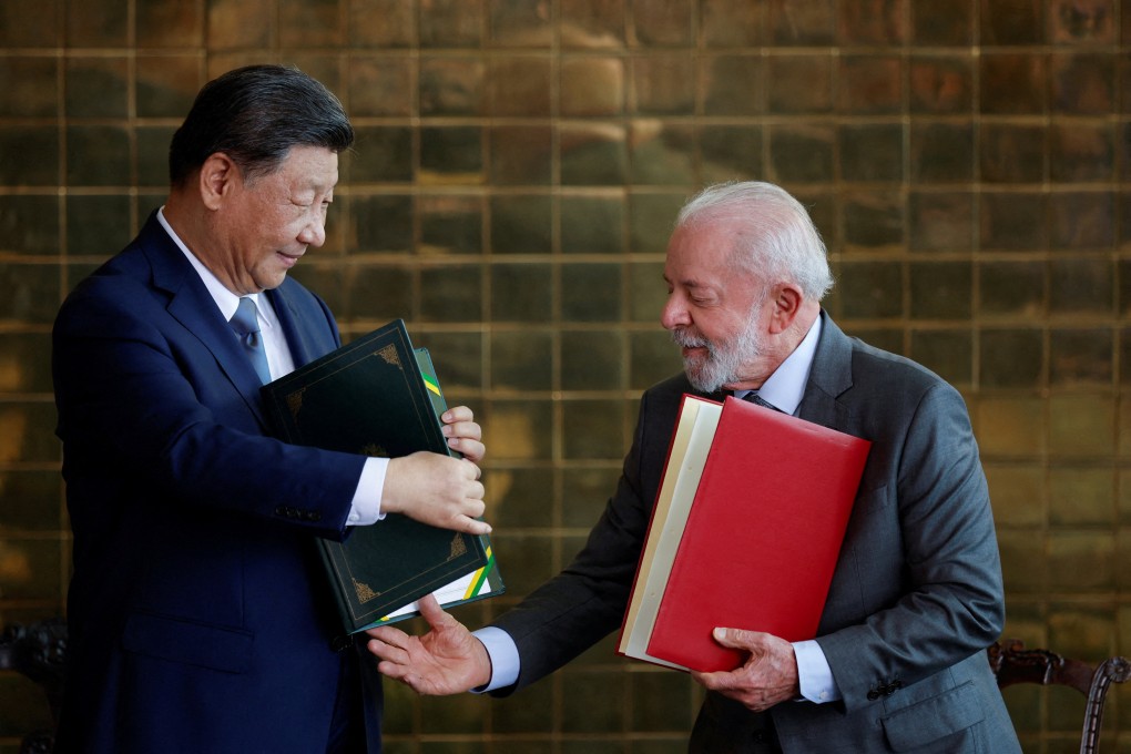 Chinese President Xi Jinping and Brazilian President Luiz Inacio Lula da Silva sign bilateral agreements in Brasilia, Brazil on November 20, 2024. Photo: Reuters