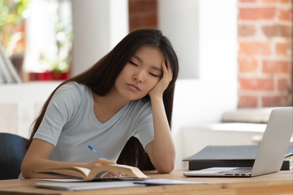 Teens are more sleep-deprived than ever, and it is affecting their mental and physical health. However, there are ways for parents to change this. Photo: Shutterstock