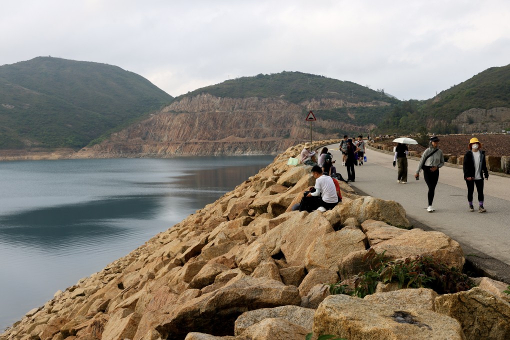 Visitors enjoy a relatively quiet stroll at High Island Reservoir’s East Dam. Photo: Dickson Lee