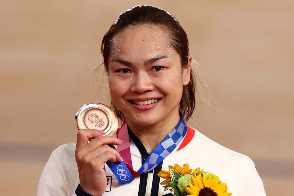Sarah Lee with the bronze medal she won in Tokyo in 2021. Photo: Reuters