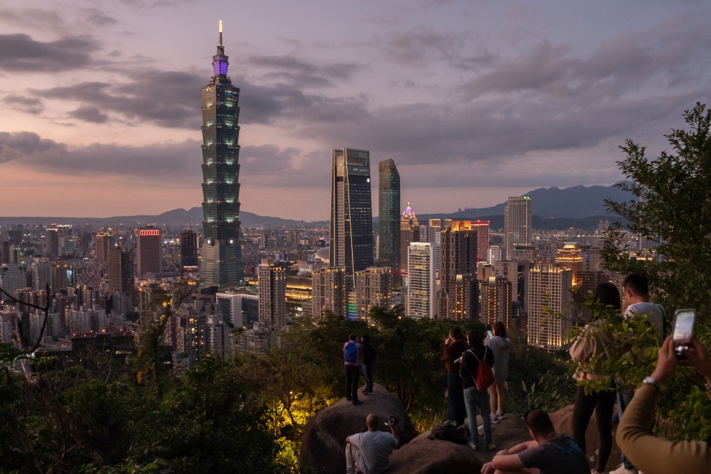 Taiwan plans to introduce a new “long-term residency” visa for Hongkongers who wish to travel freely to work on the self-ruled island, but will require they undergo an observation period. Photo: Elson Li