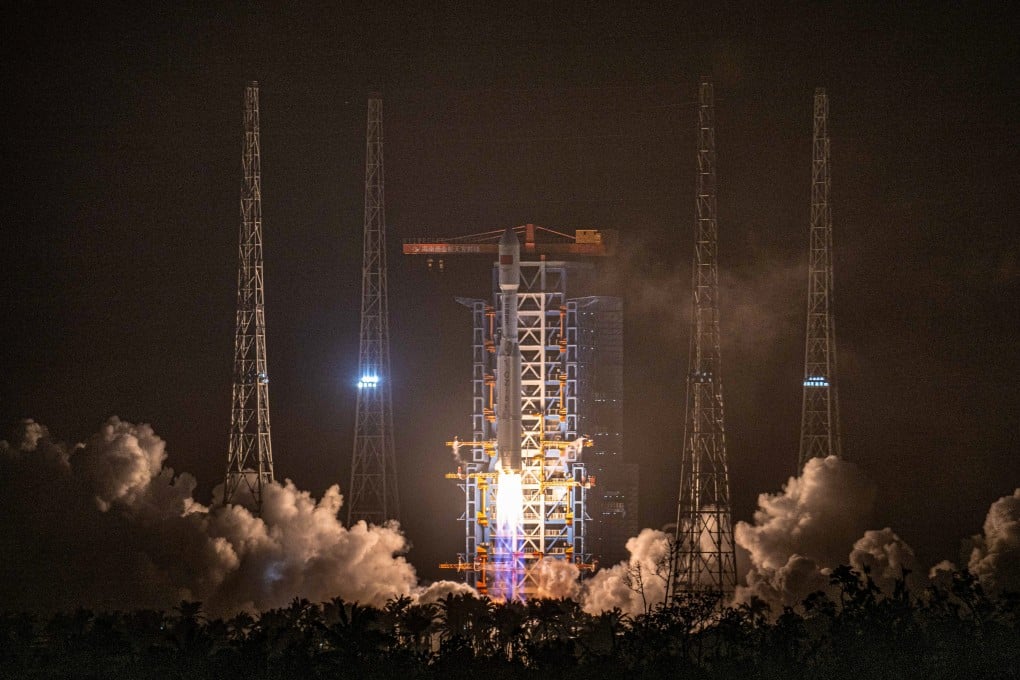 A Long March-8 Y6 carrier rocket carrying 18 low Earth orbit satellites blasts off from the Hainan commercial spacecraft launch site in Wenchang, southern China. Photo: Xinhua