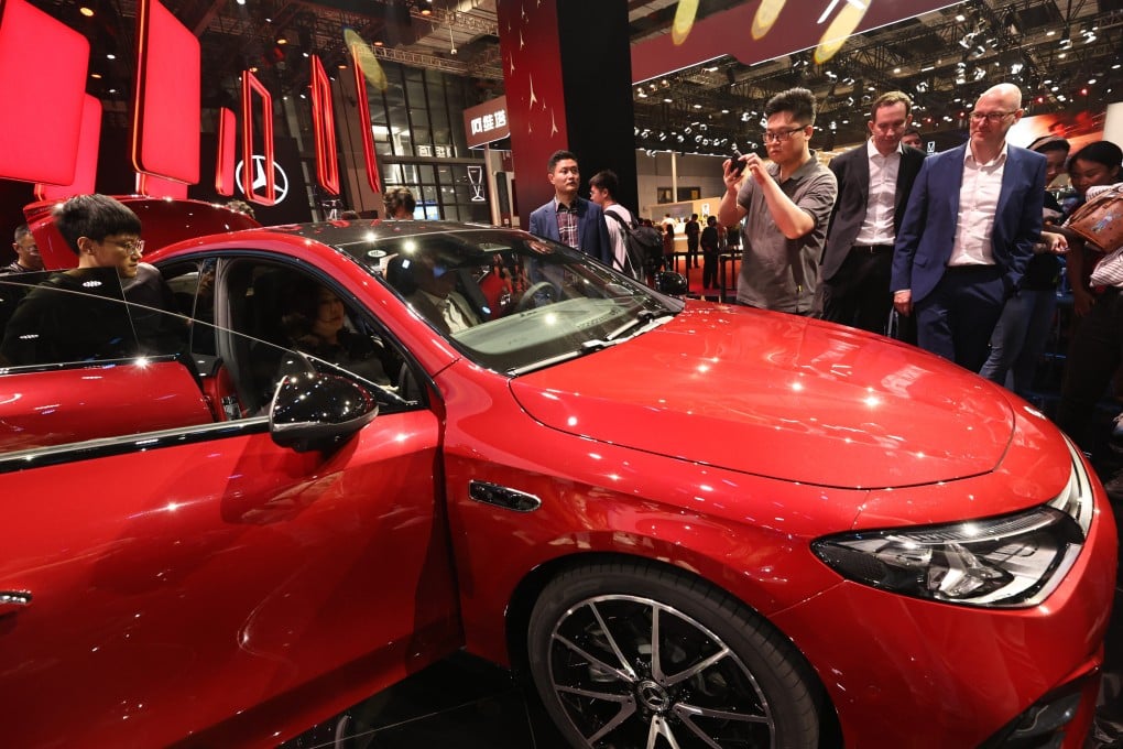 Mobil Jerman dan Jepang Gunakan AI China untuk Sistem Kokpit Cerdas