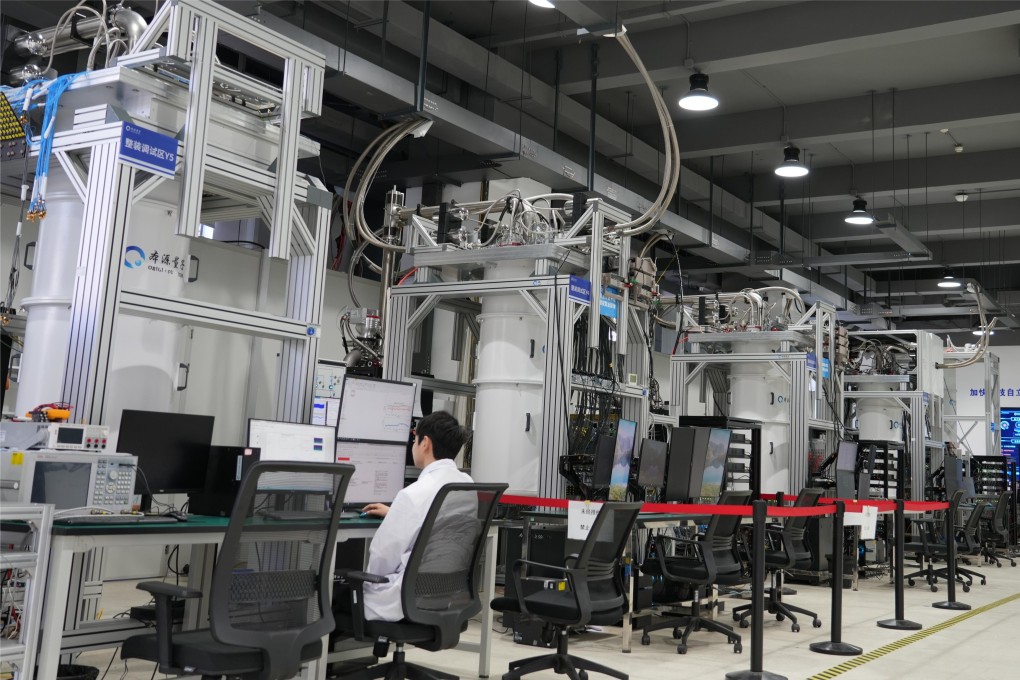Scientists work on the Origin Wukong superconducting quantum computer. Photo: Origin Quantum