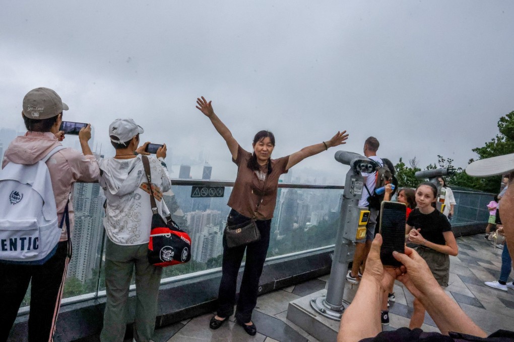 Nearly 63,000 mainland tourists had arrived in Hong Kong as of 10am on Thursday. Photo: Jonathan Wong