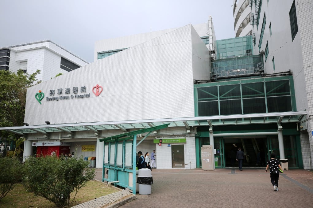 Both the taxi driver and the passenger who allegedly assaulted him were sent to Tseung Kwan O Hospital for treatment. Photo: Winson Wong