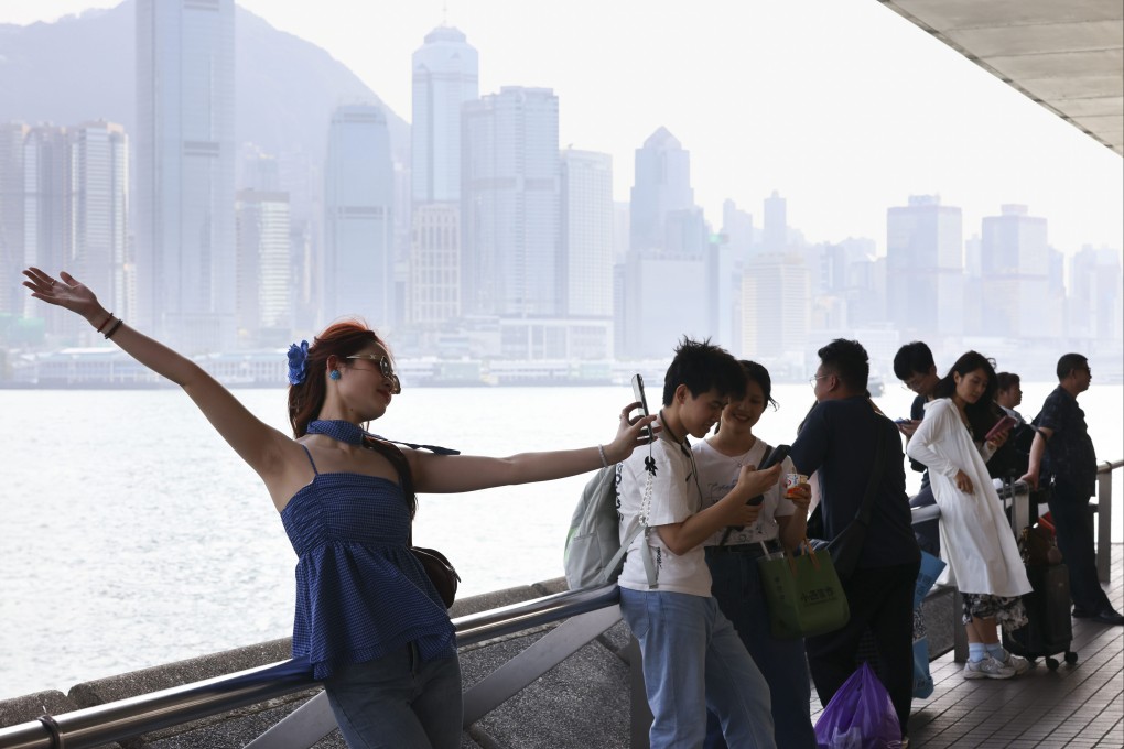 Mainland authorities have announced they are offering more generous tax refunds to visitors. Photo: Dickson Lee