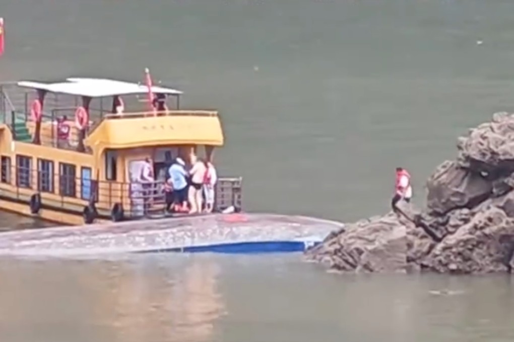President Xi Jinping has urged “all-out efforts” in search and rescue operations to help victims who were on board tourist boats that capsized in the Liuchong River in southwest China on Sunday. Photo: Handout