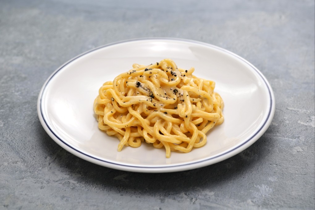 Pasta cacio e pepe is a traditional Roman dish comprising pasta, pecorino cheese and pepper. Scientists have worked out a formula to guarantee the sauce is not lumpy, they say. Photo: Shutterstock Images