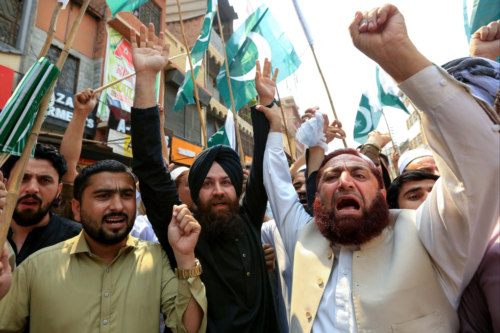 Protesters in Peshawar shout anti-India slogans after the missile strikes on Pakistan, which followed a terrorist attack in Indian-controlled Kashmir. Photo: EPA