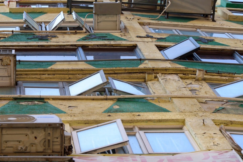 Over 26,600 notices issued by the building authorities for homeowners to fix their windows have not been complied with. Photo: SCMP / Jelly Tse