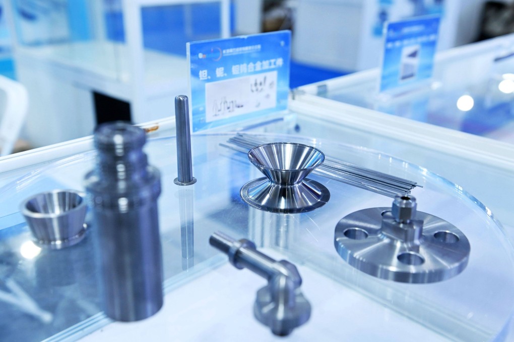 A display at the 9th China Advanced Materials Industry Expo 2024 in Qingdao, Shandong province, China, on October 12, 2024, shows items made from various metals including tungsten. Photo: Getty Images