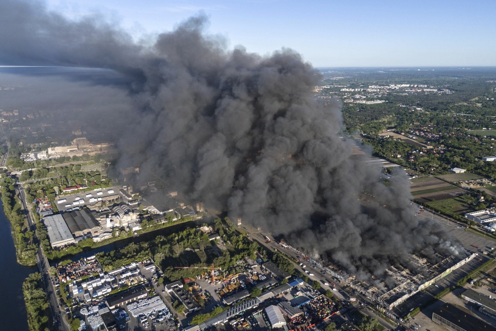 The fire destroyed around 1,400 shops and service outlets. File photo: AP