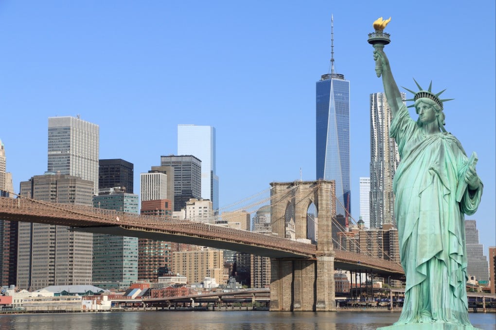The Brooklyn Bridge and The Statue of Liberty. US tourism faces a US$12.5 billion loss in 2025 due to declining international visitors, impacted by the strong dollar and political rhetoric. Photo: Shutterstock