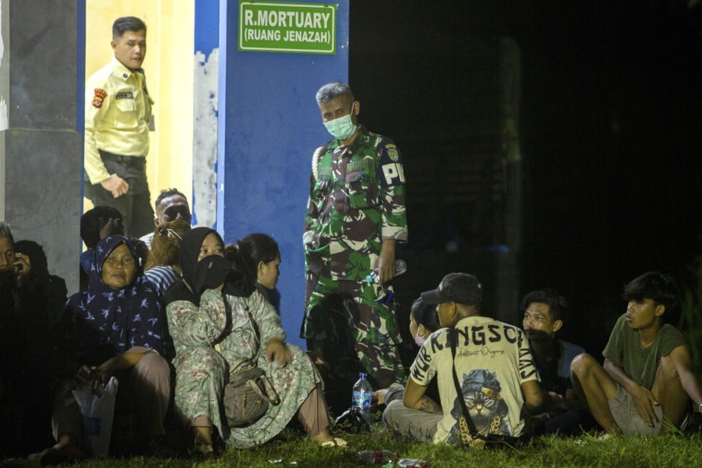Relatives of the victims of the blast wait for information at a hospital in Garut, Indonesia’s West Java province, on Monday. Photo: Xinhua